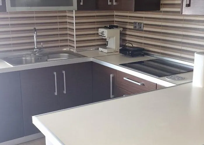 Christos Apartment Larissa